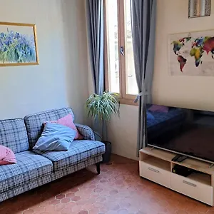 Renovated Fully Equipped Studio For 2 To 4 Pers , La Ciotat France